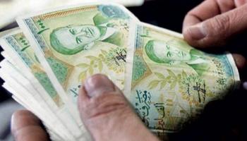 الليرة السورية تستقبل الحكومة الجديدة بصدمة