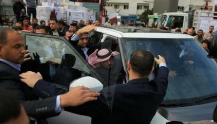العمادي خلال زيارة سابقة لقطاع غزة