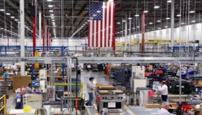 نشاط المصانع الأمريكية يصل لأعلى مستوى في 19 شهرا
