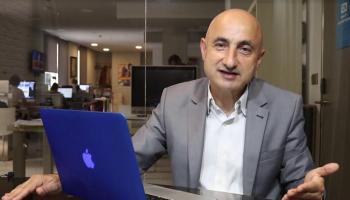 الكاتب التركي باريش صويدان
