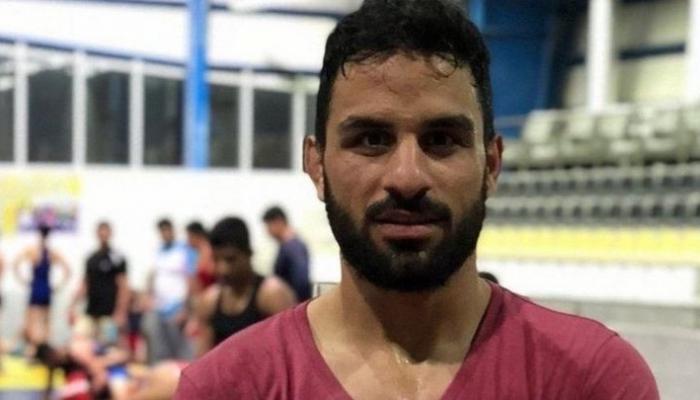 لاعب المصارعة الإيراني نويد أفكاري