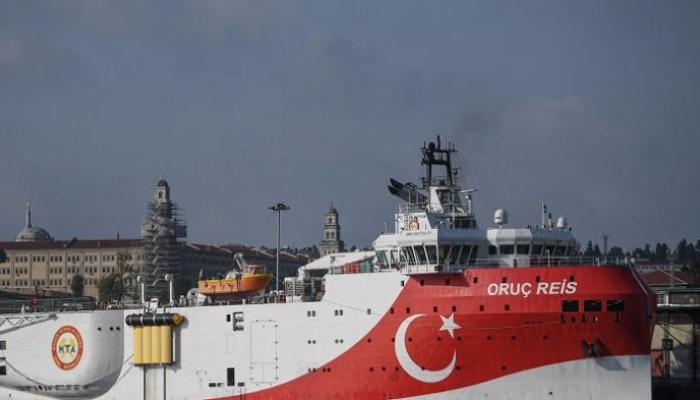 سفينة تنقيب تركية تعود لميناء أنطاليا قبل انتهاء مهمة أثارت أزمة