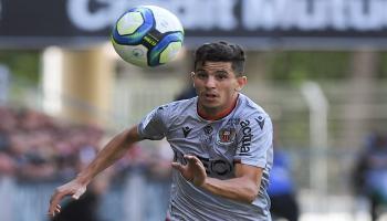 يوسف عطال لاعب نيس الفرنسي