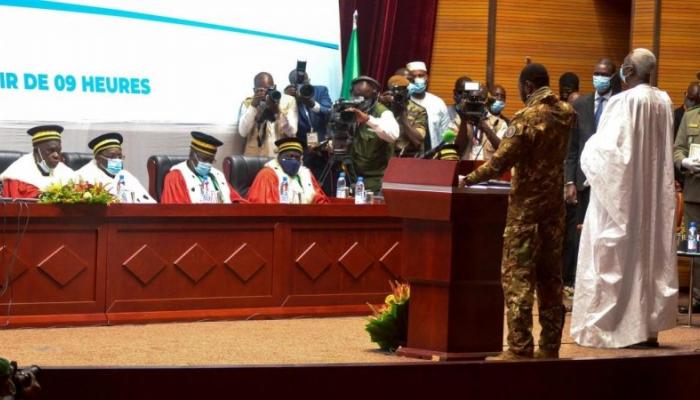 la cérémonie de prestation de serment du président Malien de transition Bah N'Daw