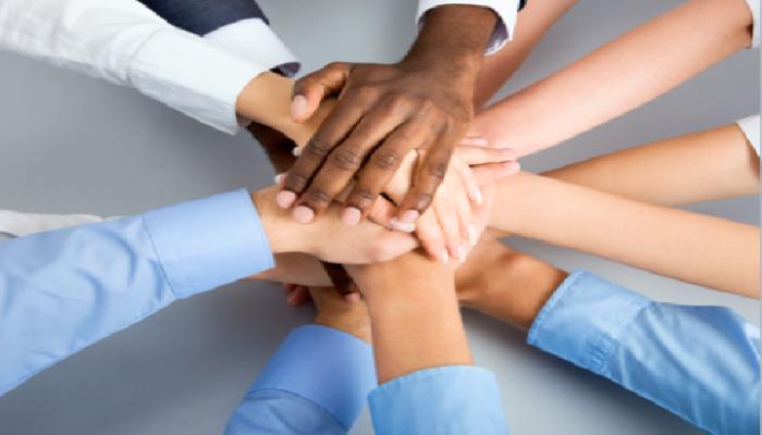 صداقات العمل تؤثر بشكل مباشر على الشركات