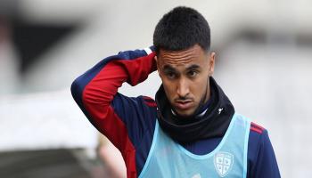آدم وناس لاعب كالياري