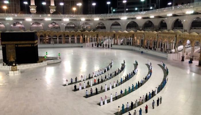 إصابات كورونا في السعودية تتراجع