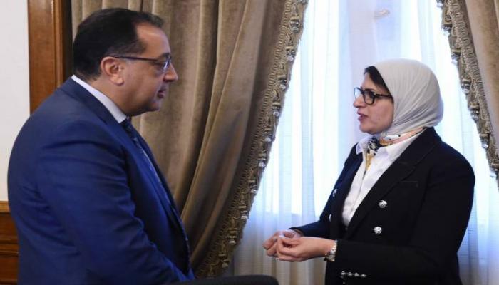 رئيس الوزراء المصري ووزيرة الصحة
