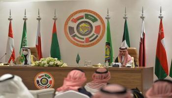 مؤتمر صحفي مشترك بين وزير خارجية السعودية وأمين 