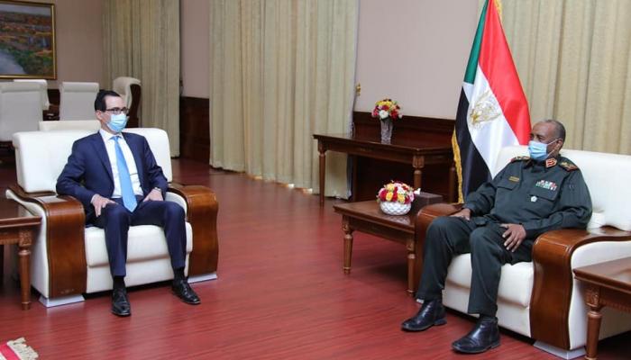 رئيس مجلس السيادة السوداني خلال لقاء وزير الخزانة الأمريكي