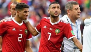 حكيم زياش نجم تشيلسي وأشرف حكيمي نجم إنتر ميلان بقميص منتخب المغرب