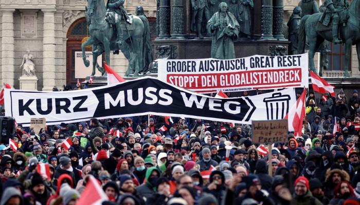 احتجاجات النمساويين في العاصمة فيينا ضد قيود كورونا