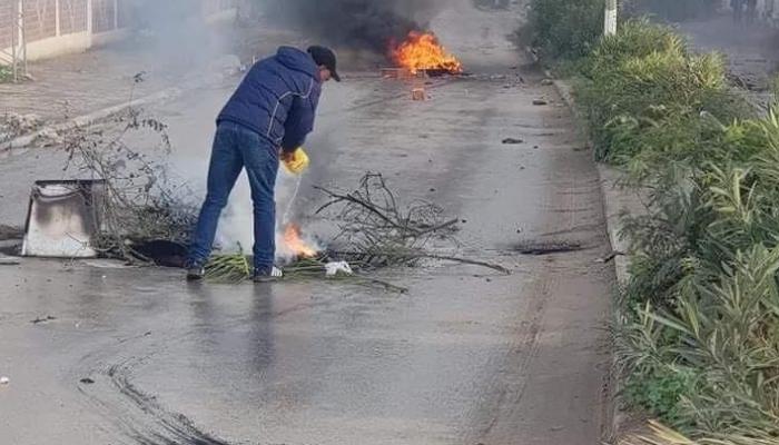 احتجاجات بعدة محافظات تونسية