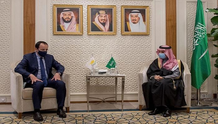 وزير الخارجية السعودي ونظيره القبرصي