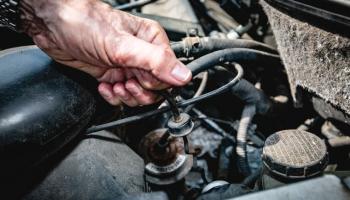 تفقد سائل ناقل السرعة