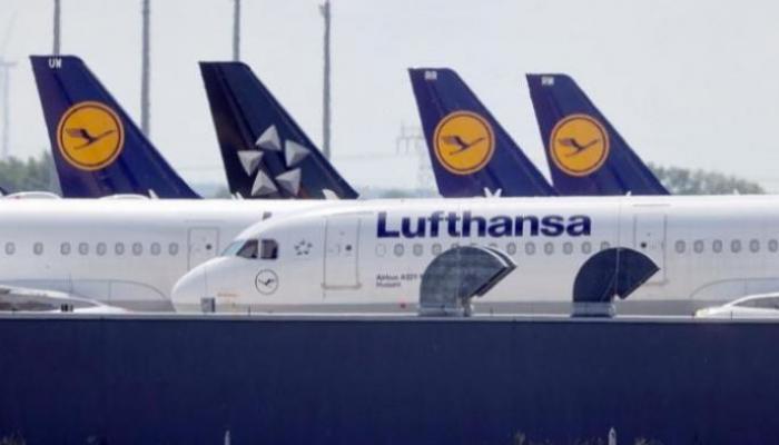 طائرات تتبع شركة لوفتهانزا الألمانية