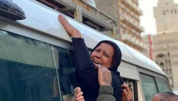 عراقية ثكلى بفقدان ولدها بتفجيرات الطيران في بغداد