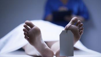 اعترف أنه اعتدى على زوجته بآلة حادة