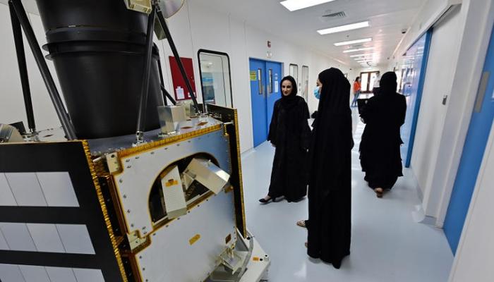 نسبة المشاركة النسائية في مشروع مسبار الأمل الإماراتي تصل لـ34%