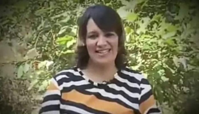 الصحفية الجزائرية المغدورة تينهينان لاصب سعدون
