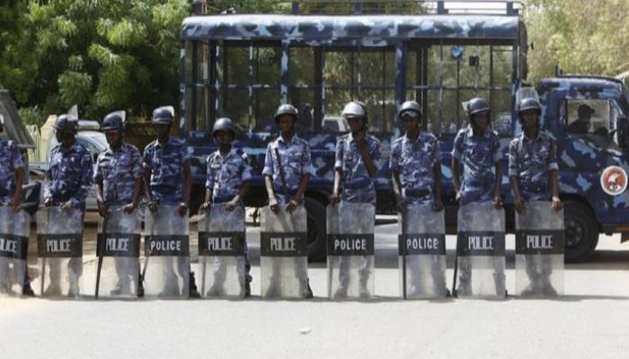 عناصر من الشرطة السودانية - الفرنسية