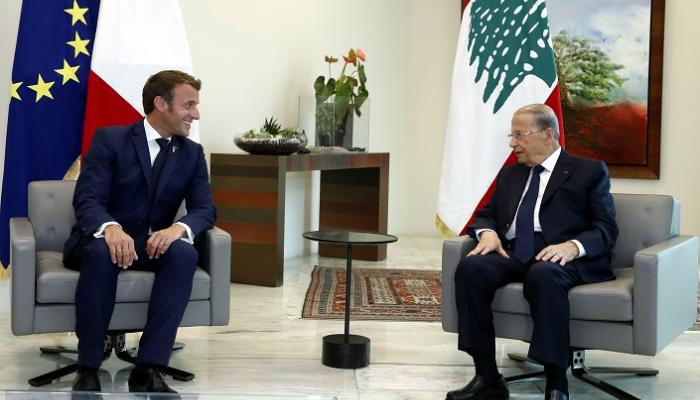 لقاء سابق بين الرئيس الفرنسي ونظيره اللبناني