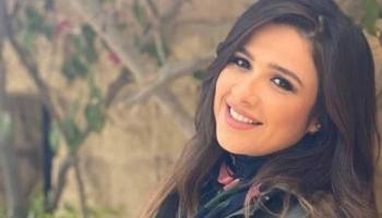 الفنانة ياسمين عبدالعزيز
