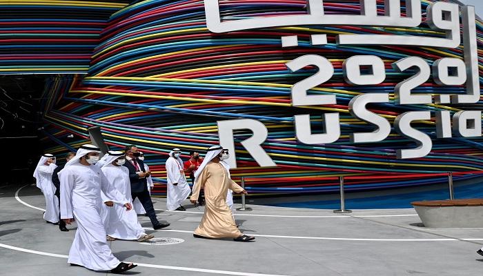 الشيخ محمد بن راشد آل مكتوم يزور جناح روسيا