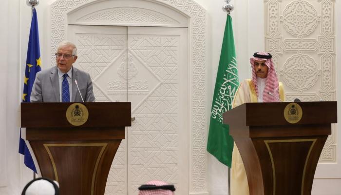 وزير الخارجية السعودي ومفوض الاتحاد الأوروبي للسياسة الخارجية