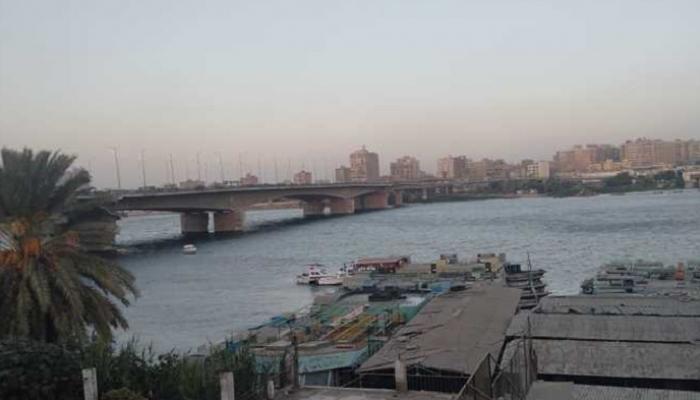 غواص يكشف مفاجأة حول حادث كوبري الساحل في مصر