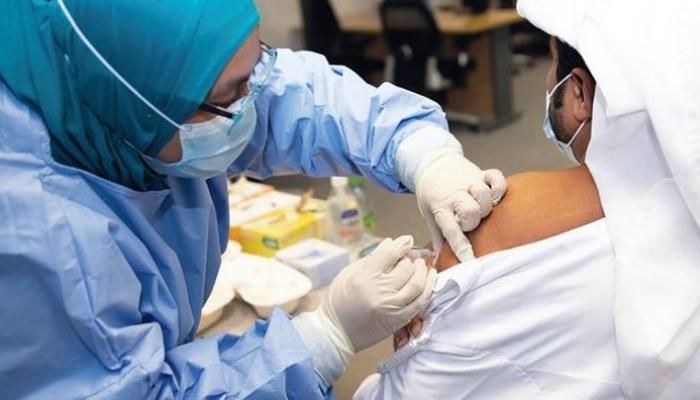 التطعيم ضد كورونا في الإمارات