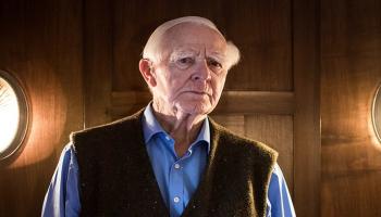 الكاتب البريطاني جون لوكاريه