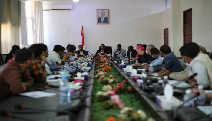 جانب من اجتماع الوحدة التنفيذية بمأرب ومنظمات محلية ودولية