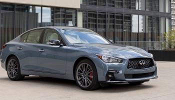 سيارة إنفينيتي Q50 موديل 2022