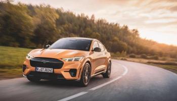 النسخة الرياضية GT من فورد Mustang Mach-E الكهربائية