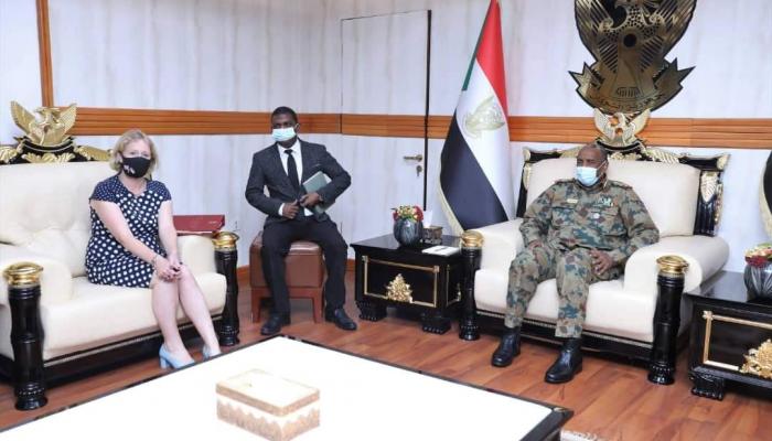 جانب من لقاء البرهان وفيكي فور