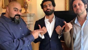 محمد صلاح يتوسط هشام ماجد وشيكو