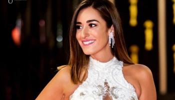 الفنانة أمينة خليل