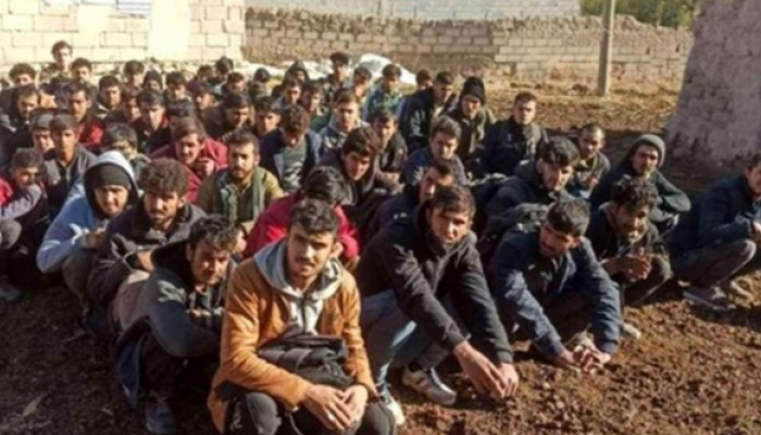 Bitlis'te 48 kaçak göçmen yakalandı!