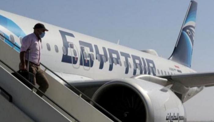 طائرة تتبع شركة مصر للطيران