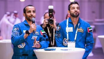 رائدا الفضاء الإماراتيان هزاع المنصوري وسلطان النيادي