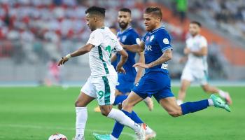 جوستافو كويلار نجم الهلال السعودي في كلاسيكو الأهلي