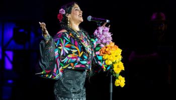  الفنانة العالمية المكسيكية الأصل ليلى داونز