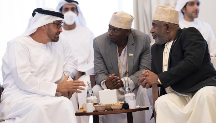 جانب من لقاء الشيخ محمد بن زايد آل نهيان والرئيس غزالي عثماني