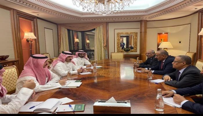 جانب من لقاء المجلس الانتقالي وسفير السعودية لدى اليمن