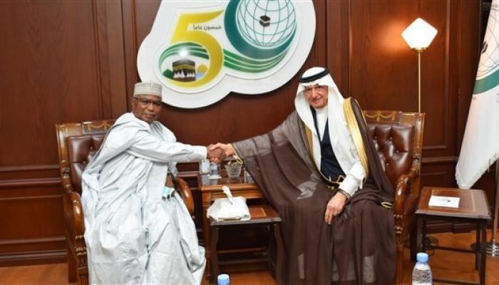 العثيمين مع الأمين العام الجديد