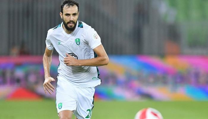 حمدي النقاز لاعب الأهلي السعودي
