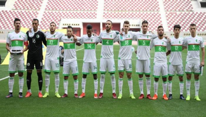 الفيفا تفرض كشفا جينيا على لاعبي المنتخبين المغربي والجزائري! من ليس عربيا بنسبة خمسين في المائة سيمنع من المشاركة في مباراة ربع النهاية 163-001214-algria-team-arab-cup-2021_700x400