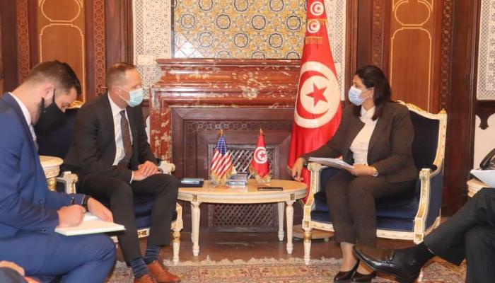 لقاء وزيرة المالية التونسية بمساعد وزير الخزانة الأمريكية