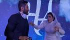 تامر حسني يفاجئ بلوجر بحضور زفافها.. رد فعل هيستري للعروسة (فيديو)